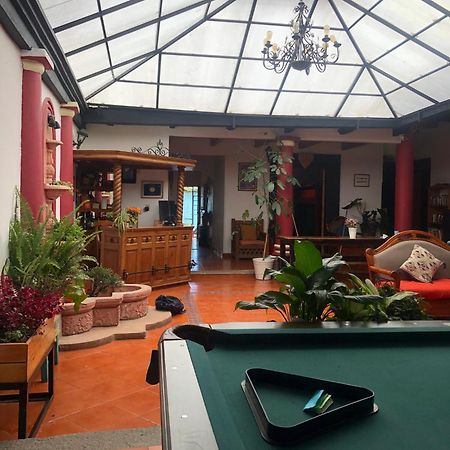 Hostal Casa Gaia San Cristóbal de Las Casas Екстериор снимка