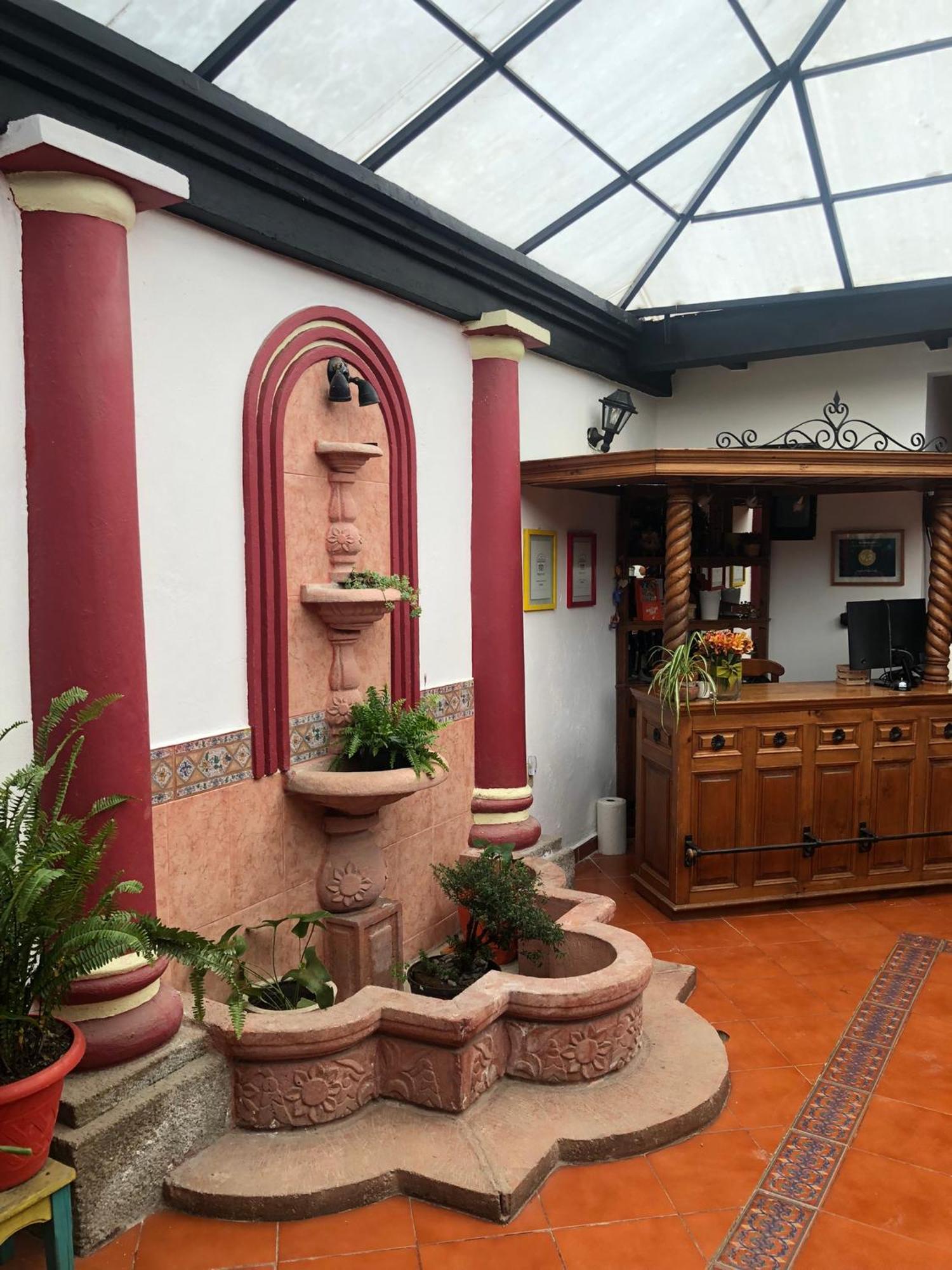 Hostal Casa Gaia San Cristóbal de Las Casas Екстериор снимка