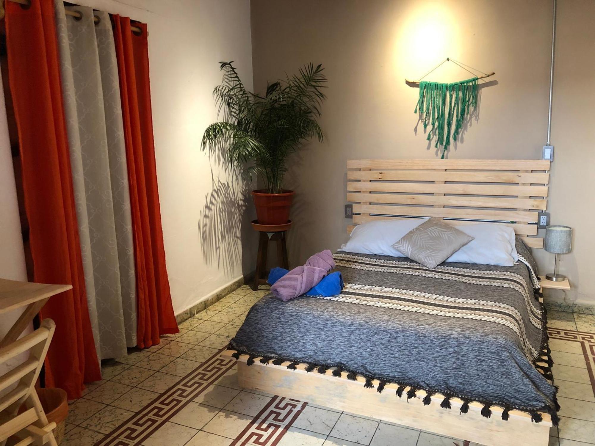 Hostal Casa Gaia San Cristóbal de Las Casas Екстериор снимка