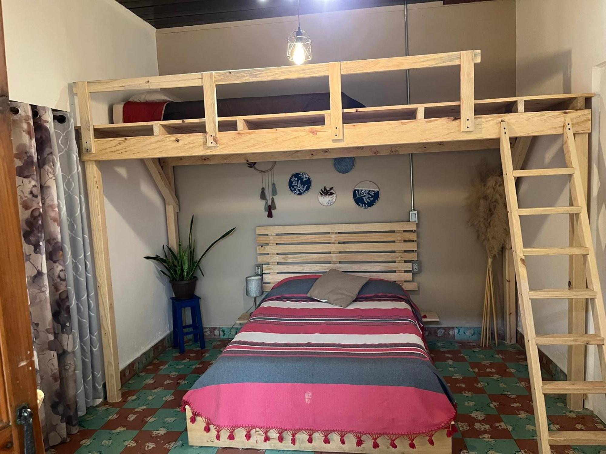 Hostal Casa Gaia San Cristóbal de Las Casas Екстериор снимка