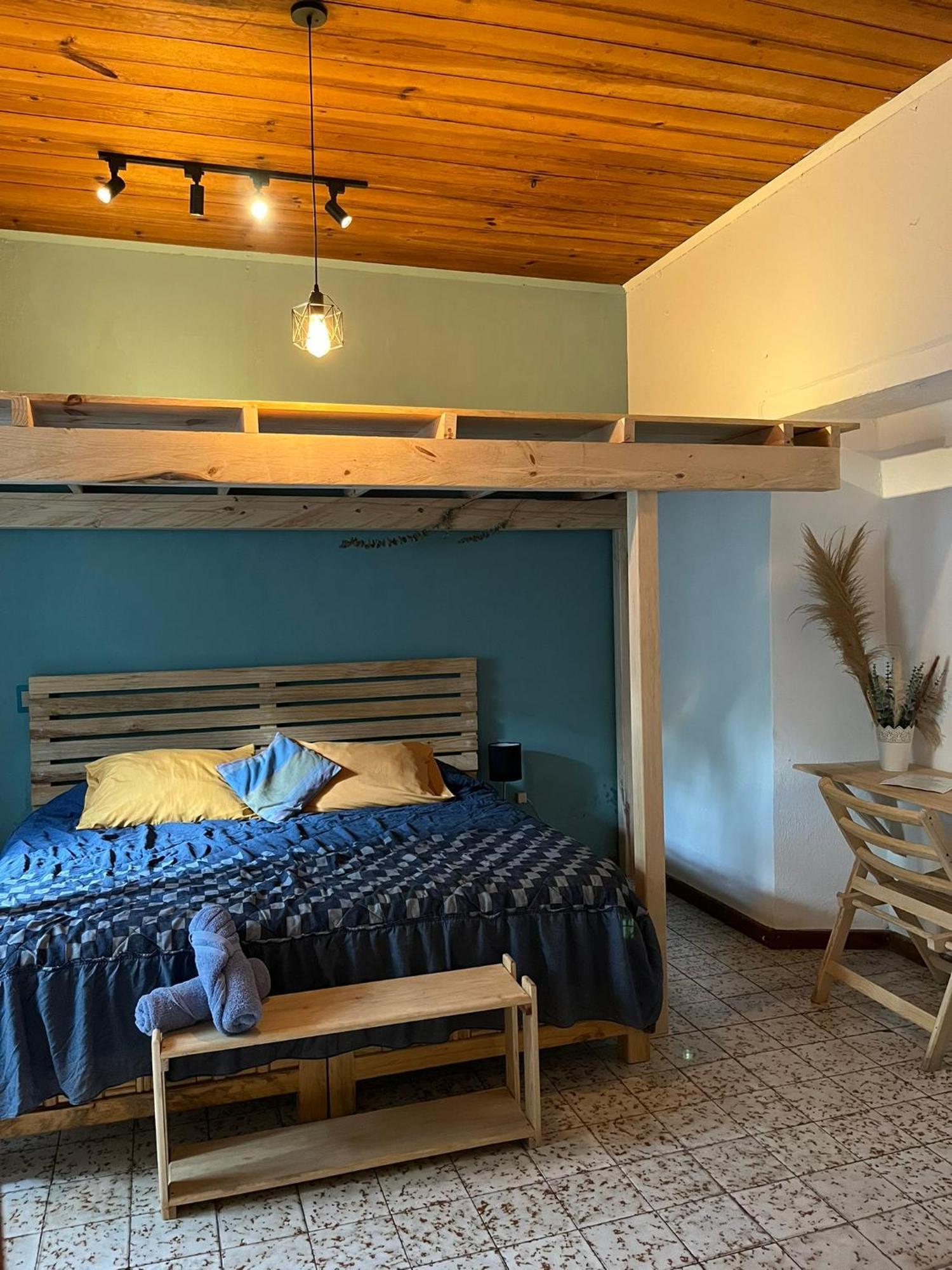 Hostal Casa Gaia San Cristóbal de Las Casas Екстериор снимка